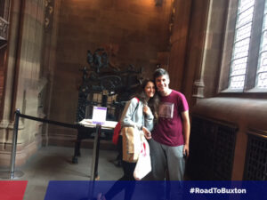 Visitando la biblioteca de Manchester